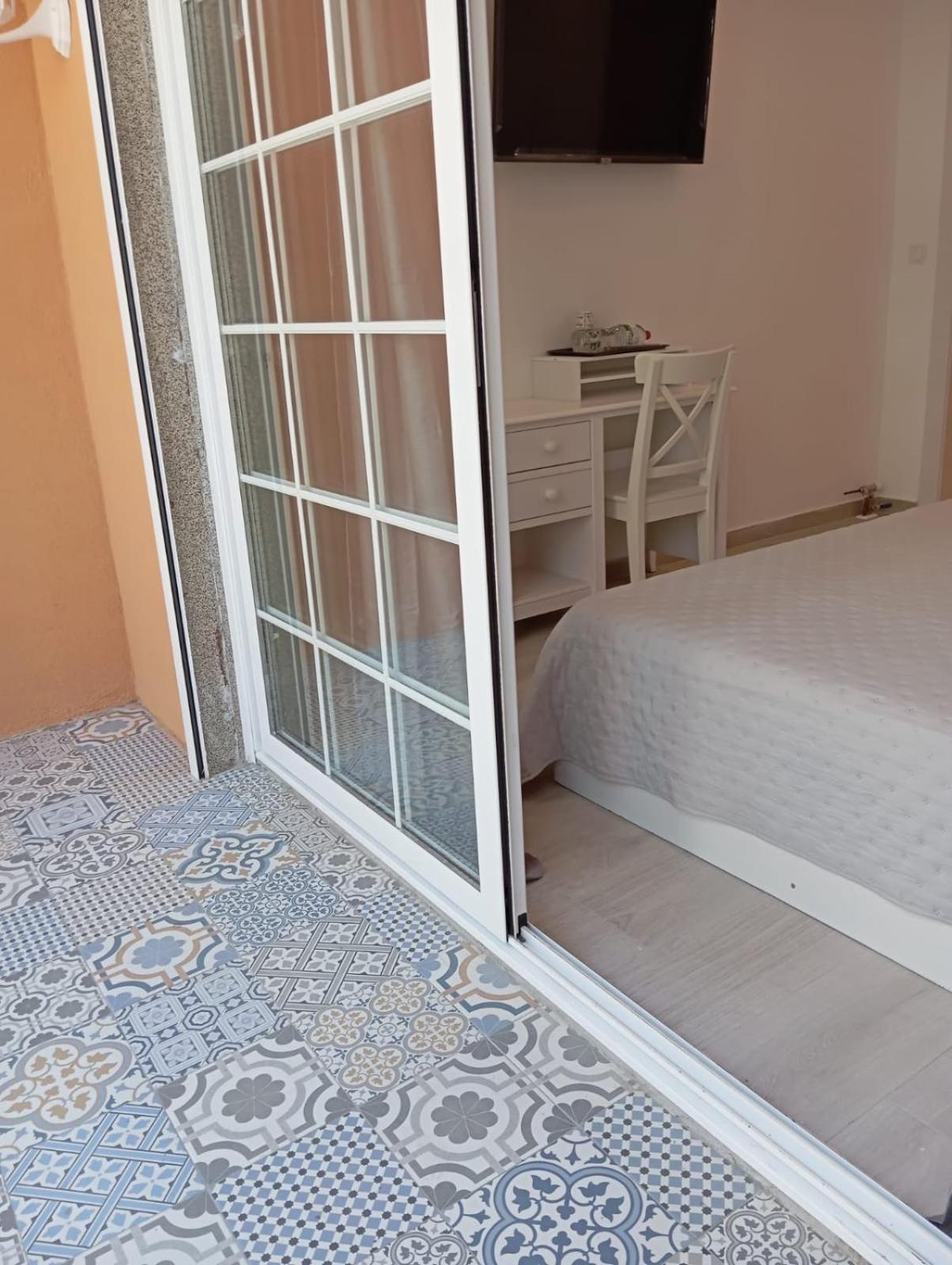 Ferienwohnung Warm Harbor Santa Coloma de Gramanet Exterior foto